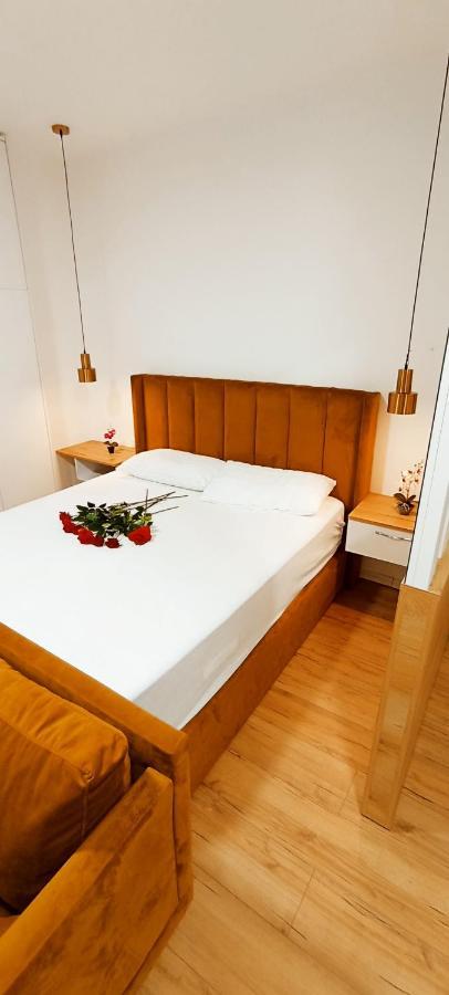 Selvia Apartament Tirana Eksteriør billede