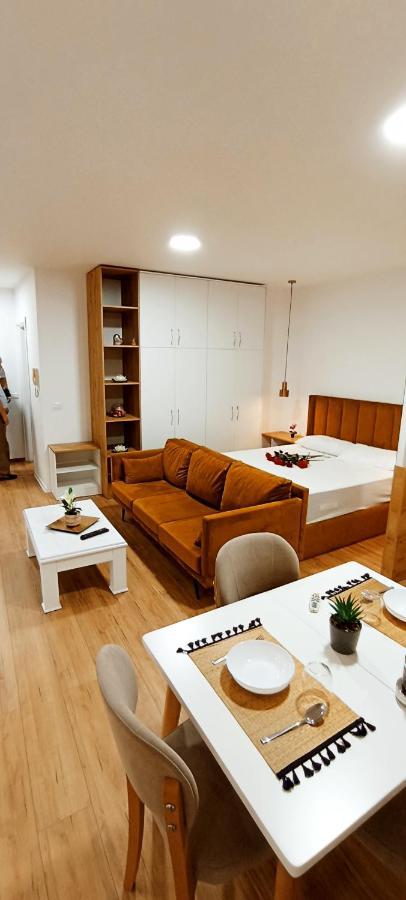 Selvia Apartament Tirana Eksteriør billede