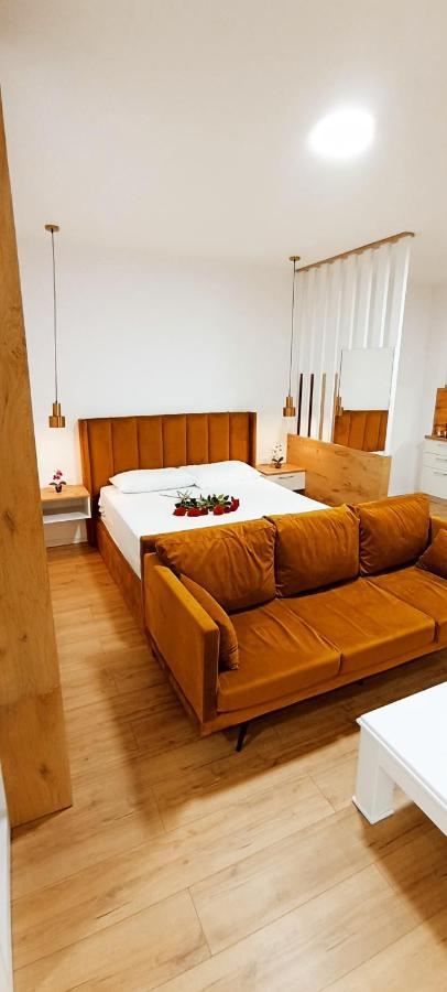 Selvia Apartament Tirana Eksteriør billede