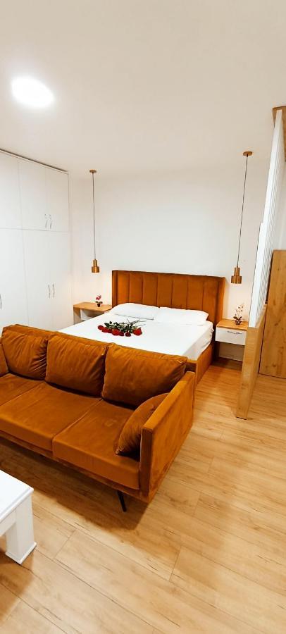 Selvia Apartament Tirana Eksteriør billede